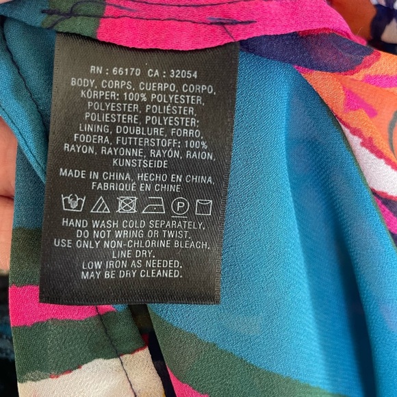 Maeve Multicolor Geometric cover up Anthropologie - Picture 12 of 12